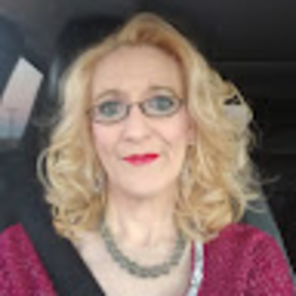 Meet your Posher, Kelli